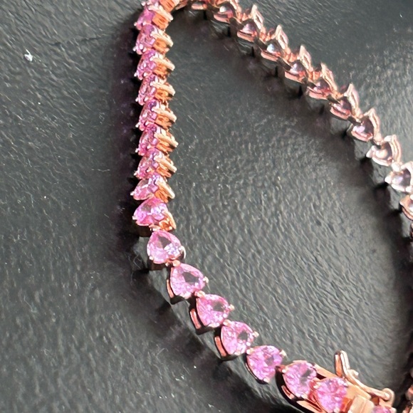 Delmar NWOT Lab created pink sapphire heart tennis bracelet - Picture 6 of 9